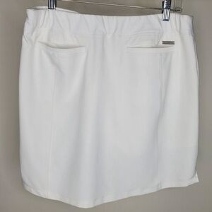 🦢ADIDAS Women's All White Skort